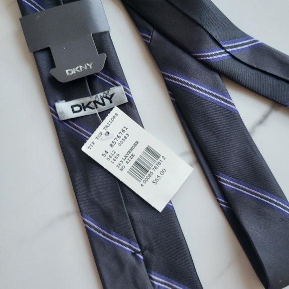 DKNY silk grey and purple men's tie - Picture 3 of 7